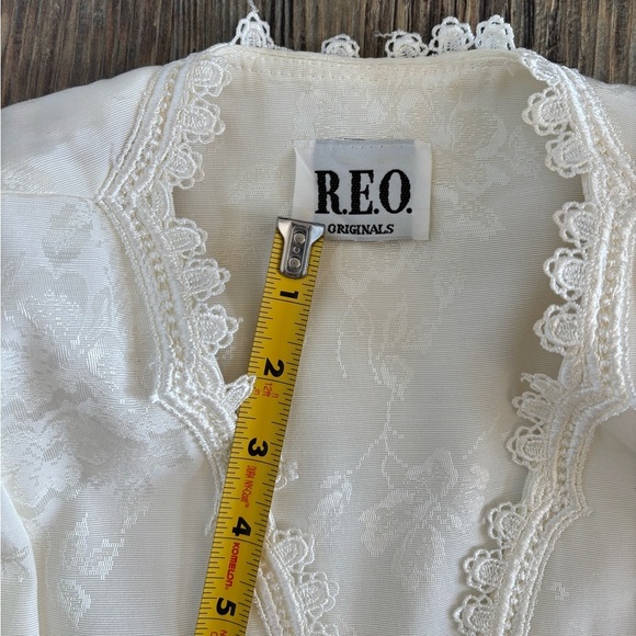 Vtg REO Originals Victorian Blouse Sz 8 Ivory Floral Brocade Pearl Buttons Lace - Picture 4 of 13